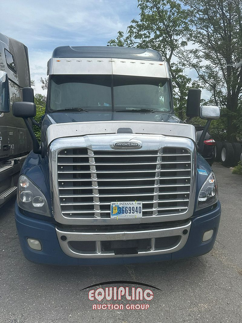 2014 Freightliner CASCADIA