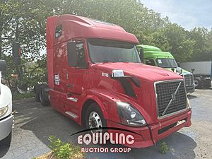 2009 Volvo - Sleeper Truck
