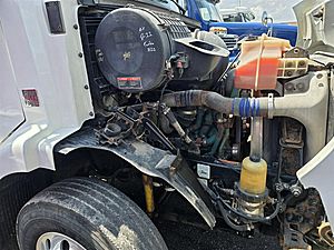 2013 Volvo VNM64T
