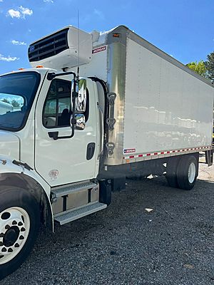 2018 Freightliner M2 106