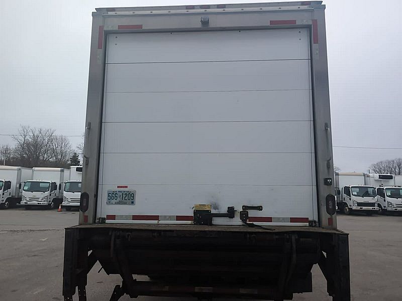 2019 Freightliner M2 106