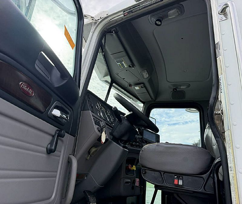 2016 Peterbilt 367