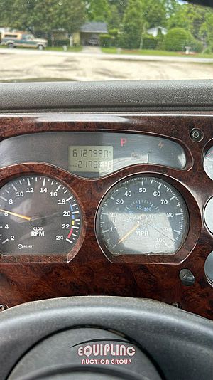 2005 Mack CH613
