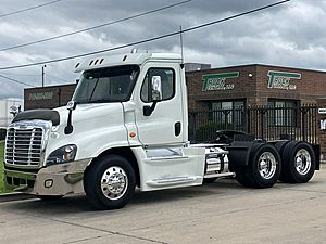 2016 Freightliner Cascadia 125 - Daycab