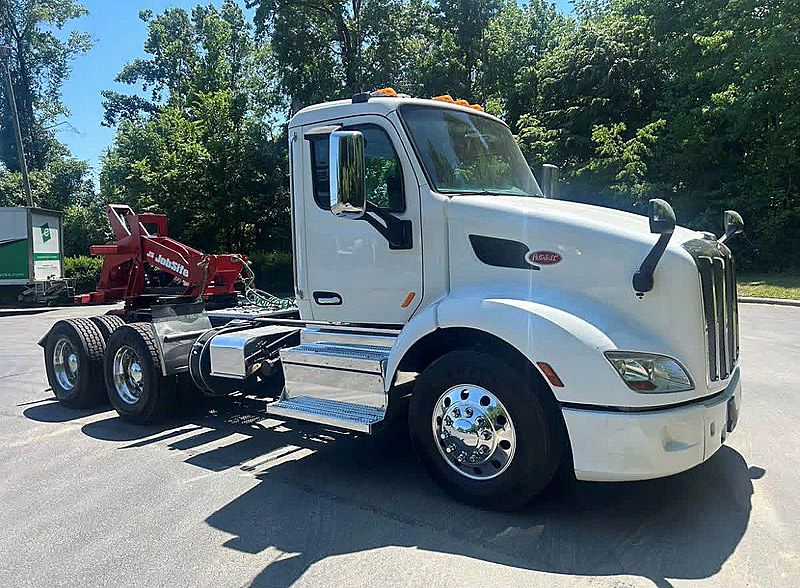 2020 Peterbilt 579
