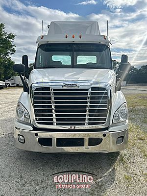 2016 Freightliner Cascadia