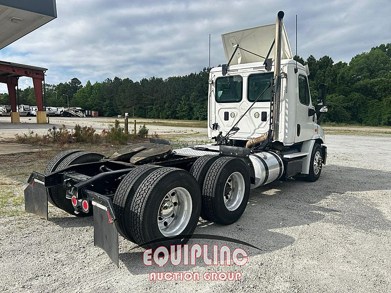 2016 Freightliner Cascadia