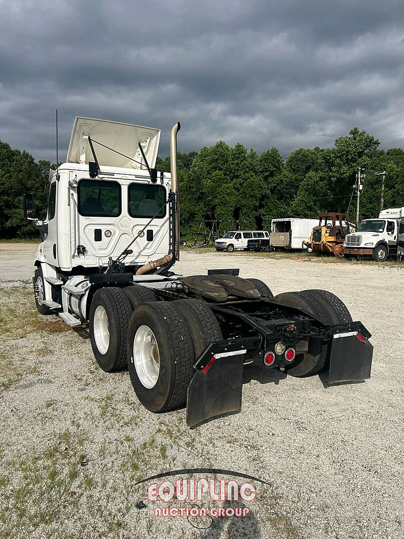 2016 Freightliner Cascadia