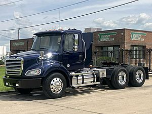 2020 Freightliner M2 112 - Daycab