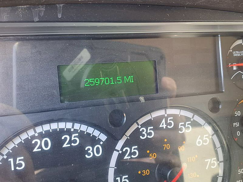 2020 Freightliner M2 106