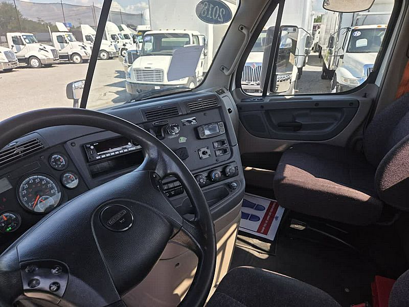 2018 Freightliner CASCADIA 125