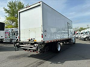 2019 Freightliner M2 106