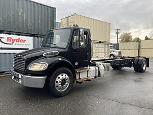2019 Freightliner M2 106 - Day Cab