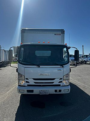 2019 Isuzu NPR HD - Box Van