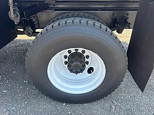 2011 Freightliner M2