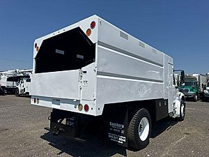 2011 Freightliner M2
