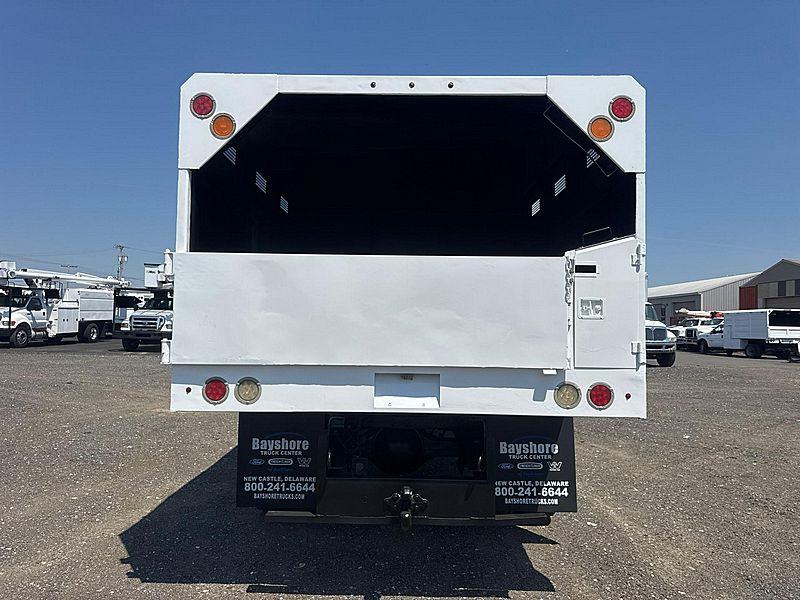 2011 Freightliner M2