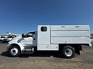 2013 Ford F750 - Chipper