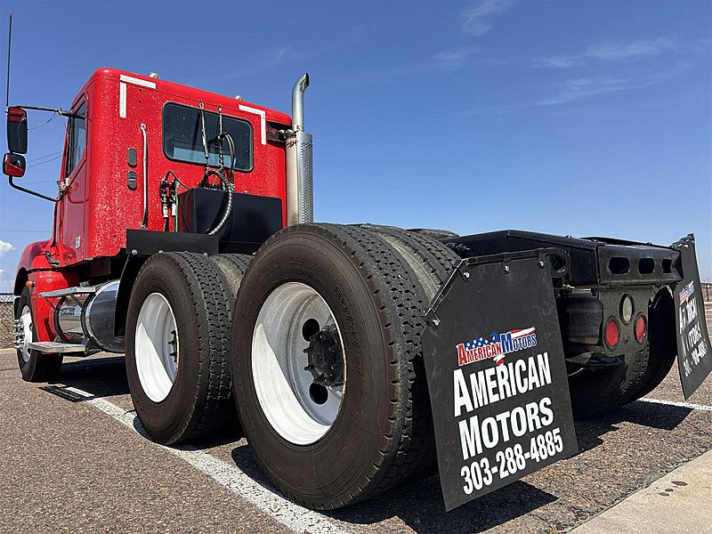 2005 Freightliner C112