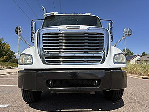 2007 Freightliner M2 112 - Day Cab