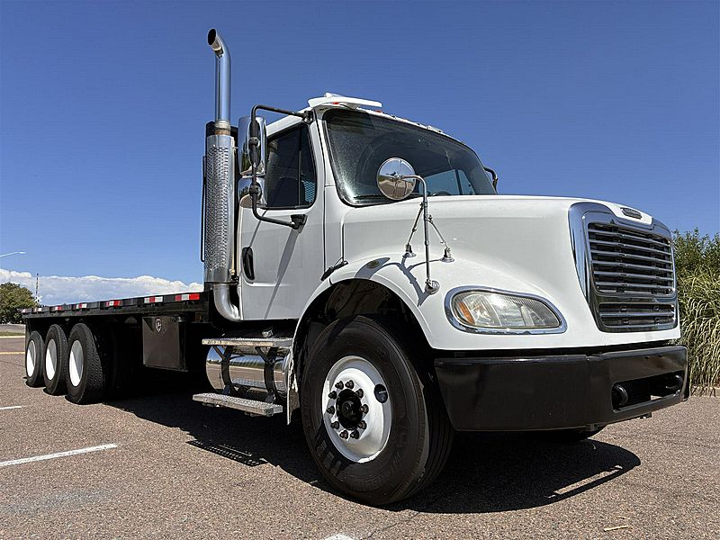 2007 Freightliner M2 112