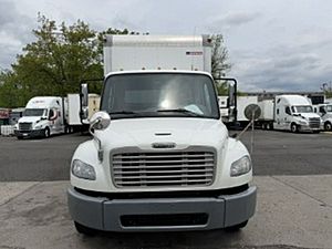 2018 Freightliner M2 106 - Box Van