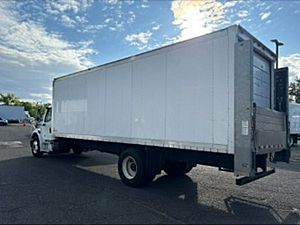 2018 Freightliner M2 106 - Box Van