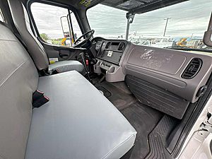 2014 Freightliner M2