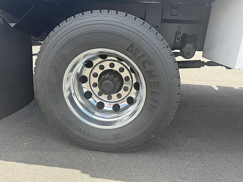 2014 Freightliner M2