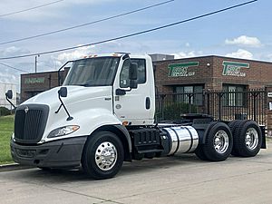 2018 International RH613 - Daycab