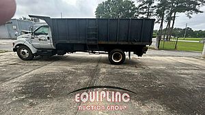 2000 Ford F650