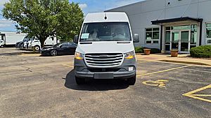 2019 Mercedes-Benz Cascadia F2CA170 - Day Cab