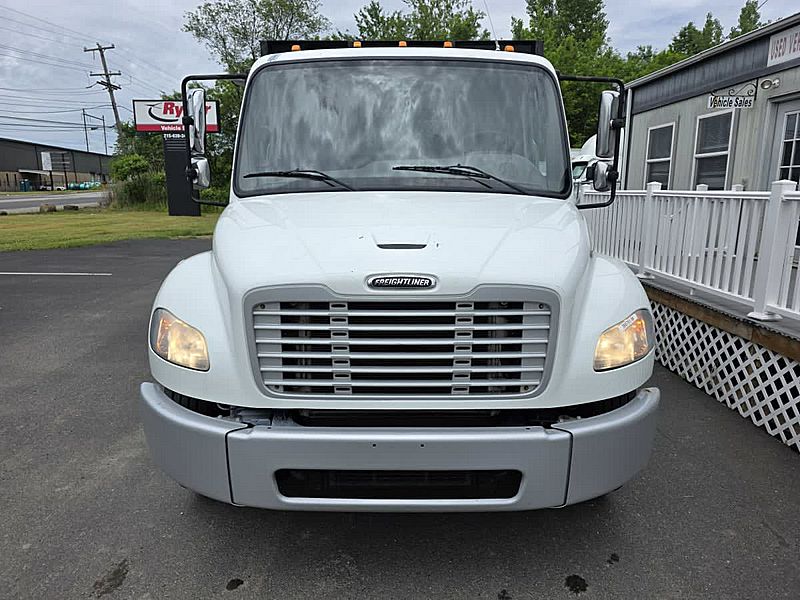 2016 Freightliner M2 106