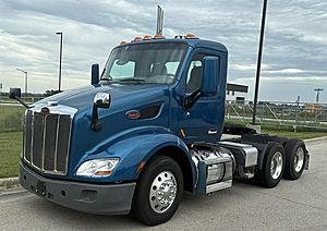 2016 Peterbilt 579 - Day Cab