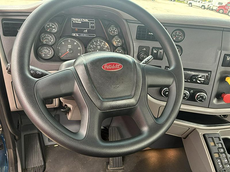 2016 Peterbilt 579