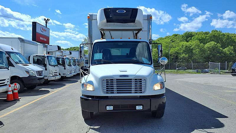 2017 Freightliner M2 106