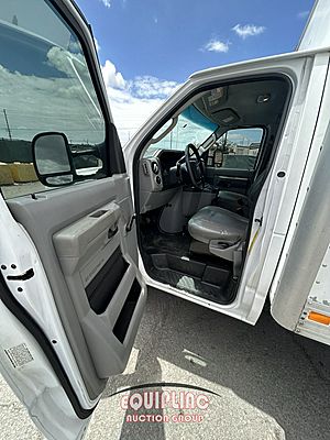 2018 Ford E350