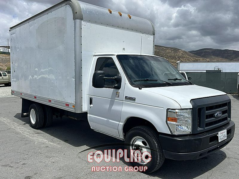2018 Ford E350