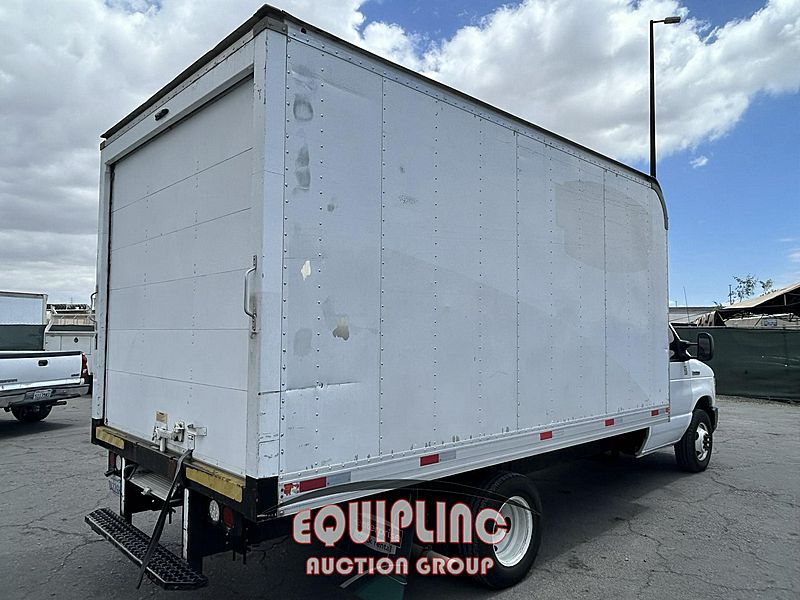 2018 Ford E350