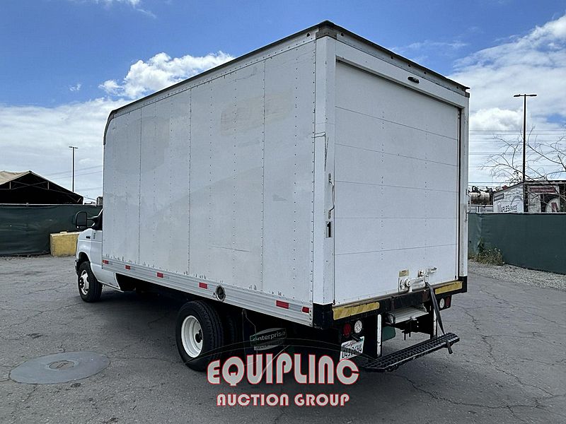 2018 Ford E350