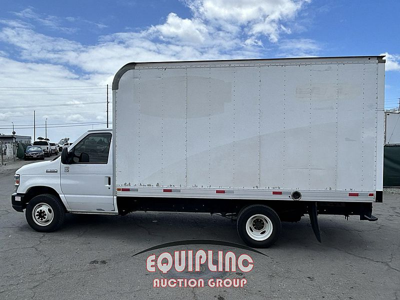 2018 Ford E350