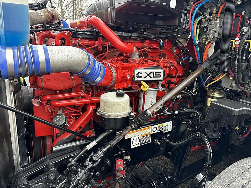 2021 Peterbilt 579