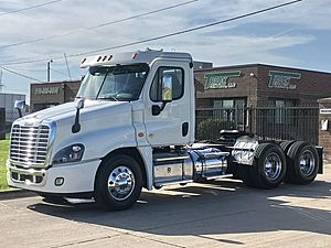 2015 Freightliner Cascadia 125 - Daycab