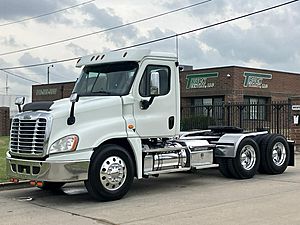 2018 Freightliner Cascadia 125 - Daycab