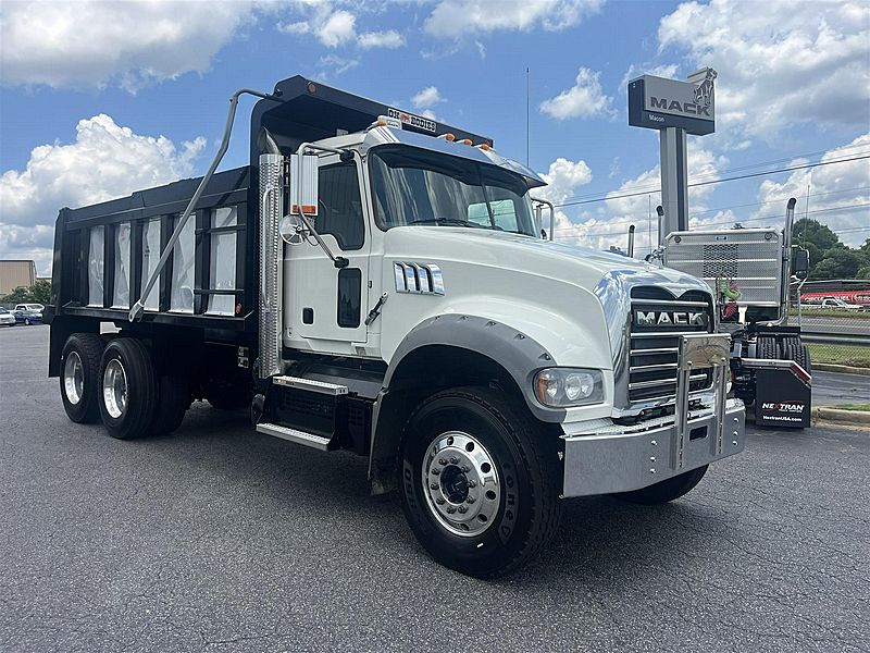 2024 Mack GR64F