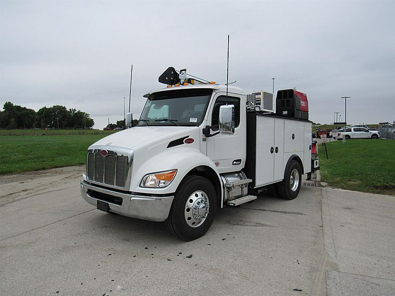 2027 Peterbilt 536