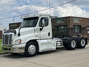 2016 Freightliner Cascadia 125 - Daycab