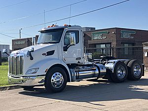 2016 Peterbilt 579 - Daycab