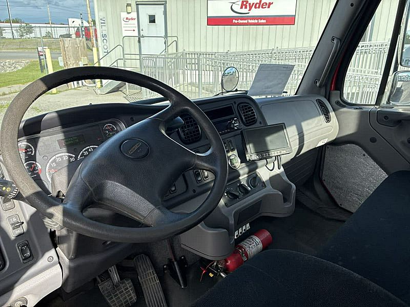 2018 Freightliner M2 106