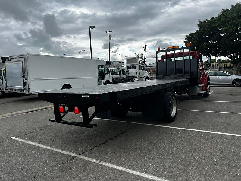 2019 Freightliner M2 106